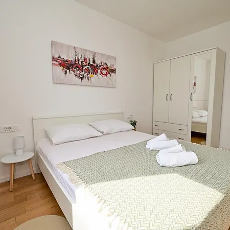Apartment Iva *